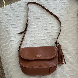 kate spade brown crossbody purse.